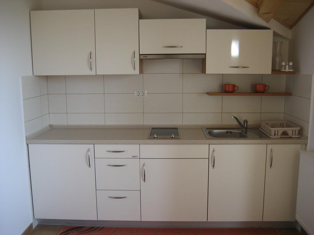 Turisticna Kmetija Pri Rebkovih Apartamento Ajdovščina Quarto foto