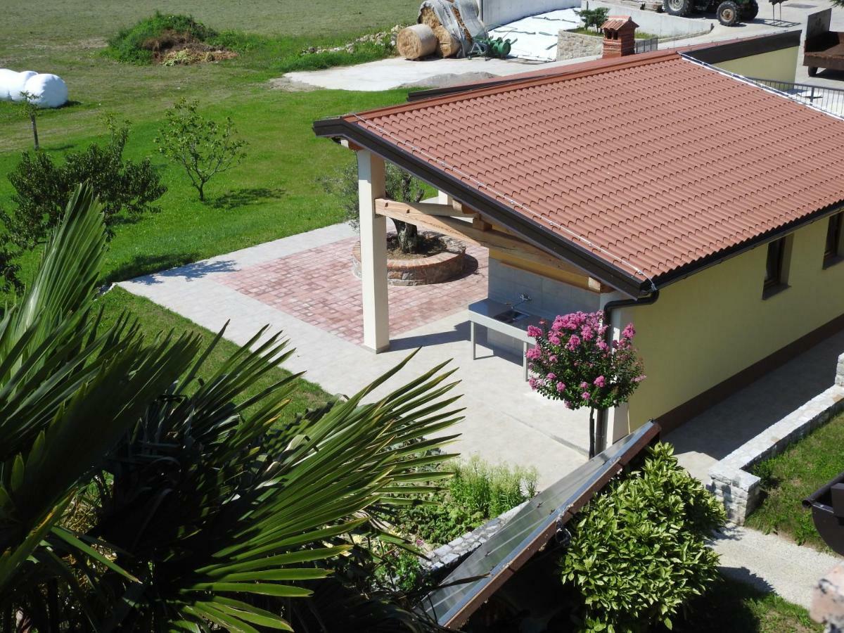 Turisticna Kmetija Pri Rebkovih Apartamento Ajdovščina Exterior foto